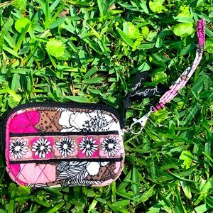 🌸🌺 Vera Bradley wallet/wristlet Mocha Rouge